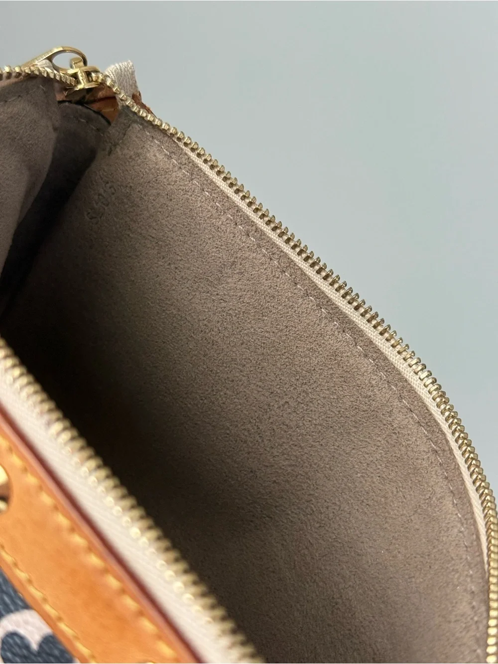 Louis Vuitton lv murakami
